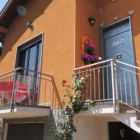 Beb da Gaia e Giulio Bed & Breakfast Reno Di Leggiuno Exterior foto